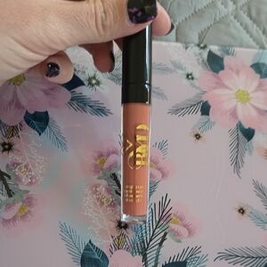 BYOD Longing Lips Liquid Lipsrck in "Straight Forward"